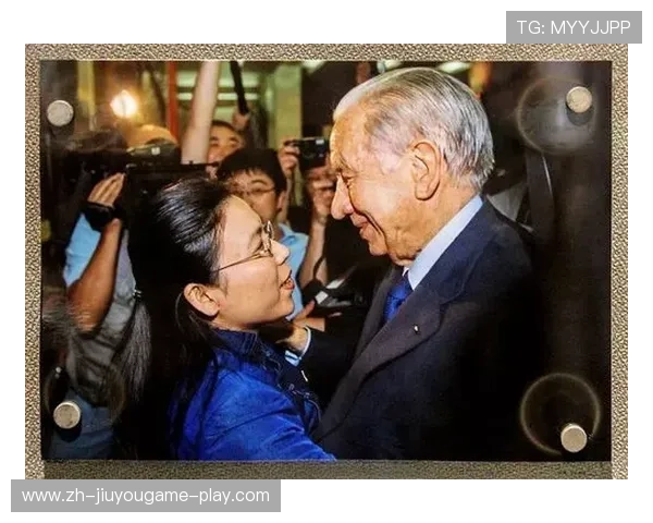 全网热议！冠军背后隐藏的爱情谜团究竟是真是假？